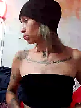 fablob23 online show from 04/22/26, 02:47