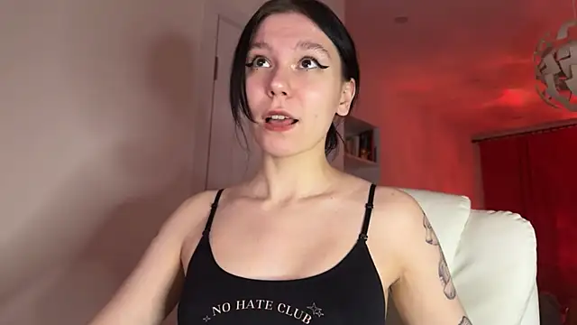 pinkdolly18 online show from 02/24/25, 09:31