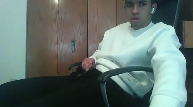 Snapshot of Homeboy_xx chatting on 01/18/25, 07:48 Homeboy xx online show from 01/18/25, 07:48