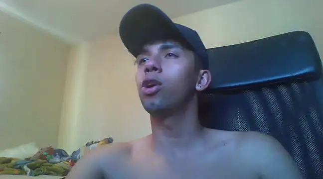 Snapshot of Homeboy_xx chatting on 02/28/25, 10:39 Homeboy xx online show from 02/28/25, 10:39