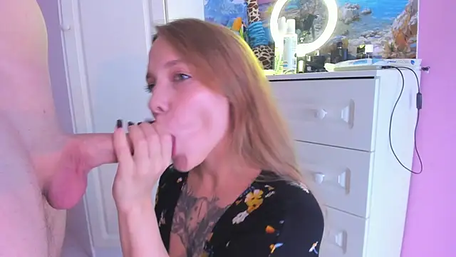 Snapshot of keyli_ink chatting on 11/22/25, 08:46 keyli ink online show from 11/22/25, 08:46