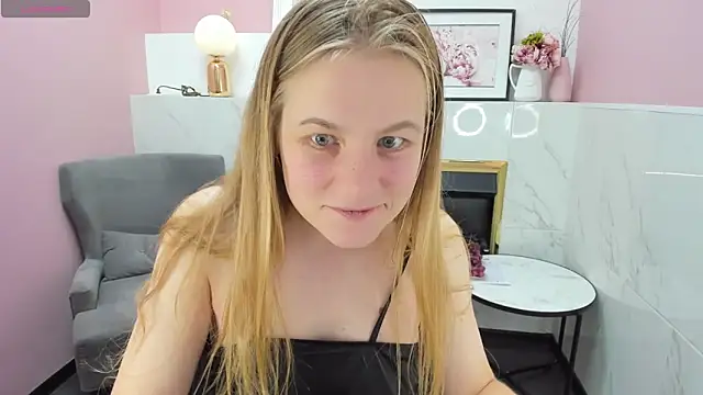 Snapshot of JadeSoft chatting on 12/22/24, 02:39 JadeSoft online show from 12/22/24, 02:39