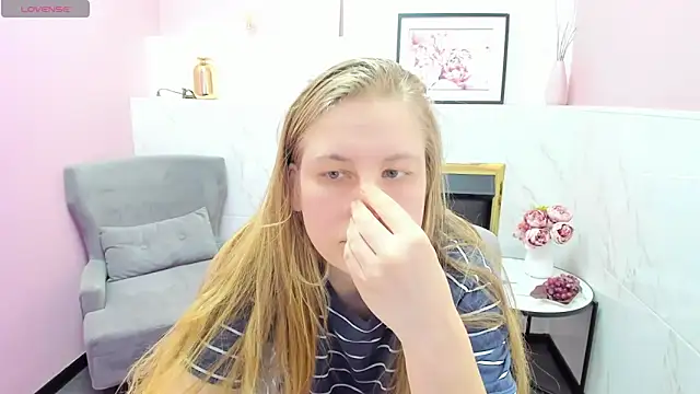 Snapshot of JadeSoft chatting on 01/11/25, 04:36 JadeSoft online show from 01/11/25, 04:36