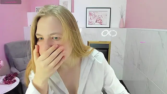 Snapshot of JadeSoft chatting on 02/19/25, 09:25 JadeSoft online show from 02/19/25, 09:25