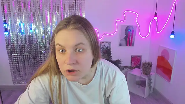 Snapshot of JadeSoft chatting on 03/22/25, 02:37 JadeSoft online show from 03/22/25, 02:37