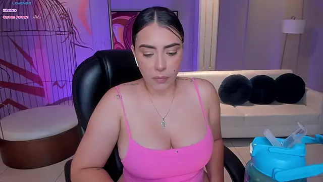 Snapshot of MartinnaBonnet chatting on 02/10/25, 04:25 MartinnaBonnet online show from 02/10/25, 04:25