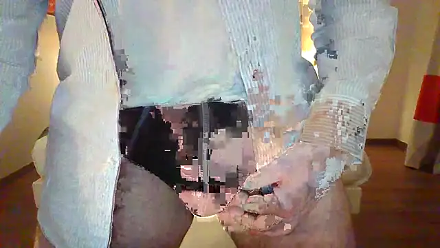 Snapshot of alessexxx24 chatting on 02/17/25, 07:53 alessexxx24 online show from 02/17/25, 07:53