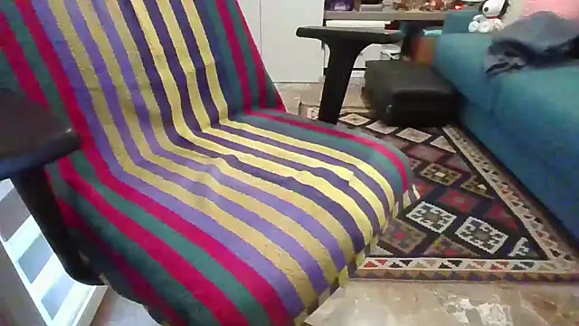 Snapshot of alessexxx24 chatting on 03/22/25, 08:18 alessexxx24 online show from 03/22/25, 08:18