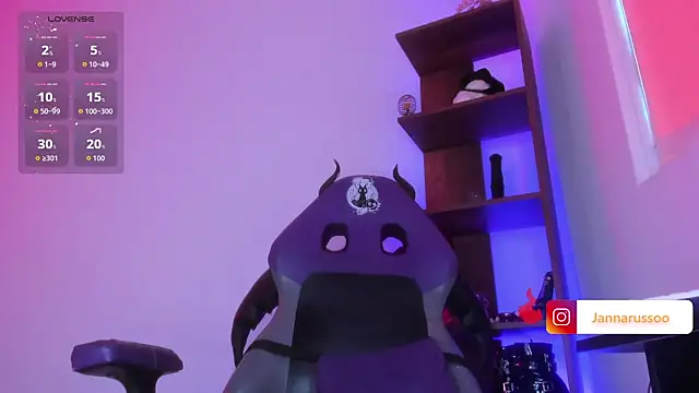 EmmaRusso online show from 04/04/26, 07:55