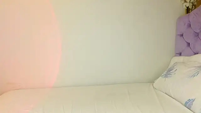 Snapshot of kiarablue chatting on 07/08/26, 11:42 kiarablue online show from 07/08/26, 11:42