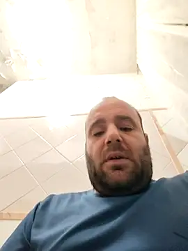 Snapshot of alex899927 chatting on 01/10/26, 11:53 alex899927 online show from 01/10/26, 11:53