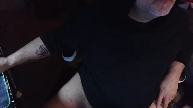 Snapshot of Drake_DVamp chatting on 03/20/25, 06:30 Drake DVamp online show from 03/20/25, 06:30