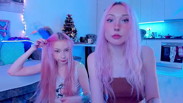 Snapshot of AlexRoseLiRed chatting on 12/21/24, 10:30 AlexRoseLiRed online show from 12/21/24, 10:30