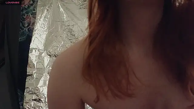 Snapshot of TheEpiphany chatting on 02/06/26, 03:33 TheEpiphany online show from 02/06/26, 03:33