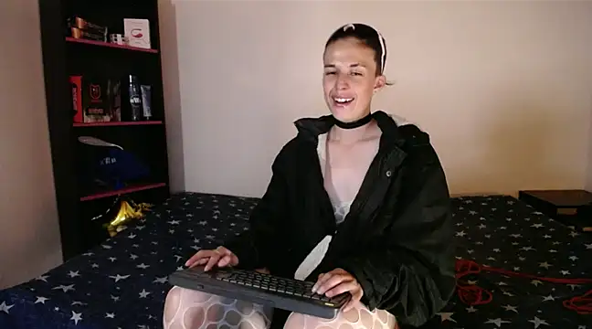 Snapshot of Cocain_Atenea chatting on 02/09/25, 04:46 Cocain Atenea online show from 02/09/25, 04:46