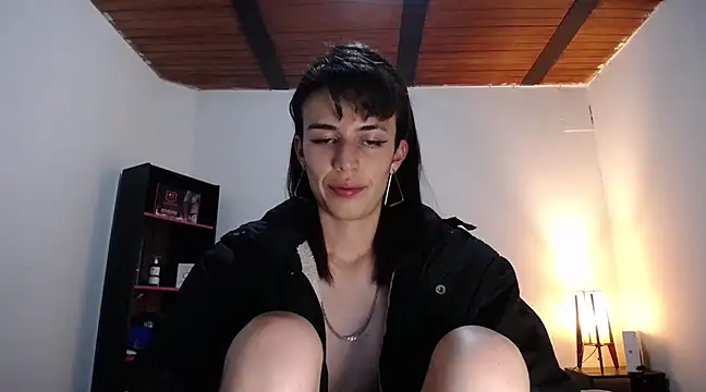 Snapshot of Cocain_Atenea chatting on 03/18/25, 07:31 Cocain Atenea online show from 03/18/25, 07:31