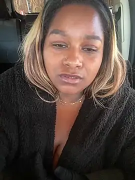 BigFineSelena online show from 12/19/25, 03:08