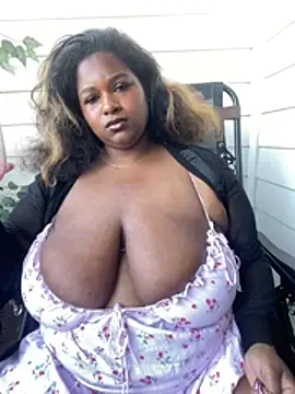 BigFineSelena online show from 03/19/26, 09:52