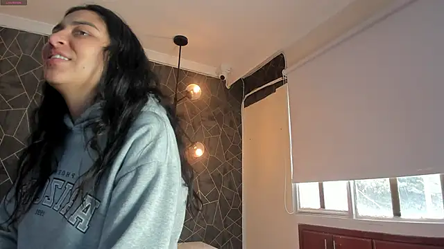 dayra angels online show from 11/10/25, 05:12