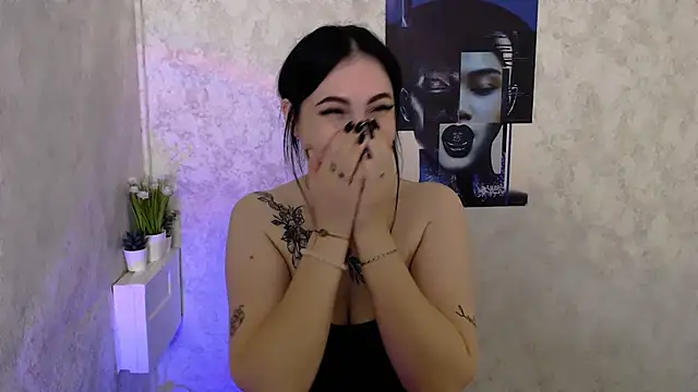 Snapshot of MisssShy_ chatting on 09/20/25, 07:09 MisssShy online show from 09/20/25, 07:09