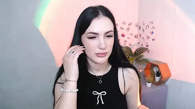 MisssShy  online show from 11/06/25, 04:24