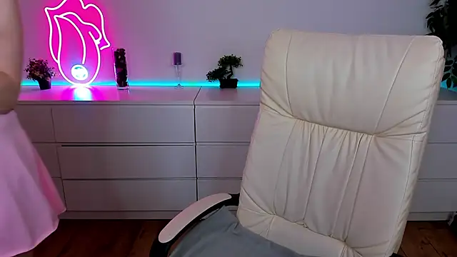 Kamilla Hot online show from 03/01/25, 06:35