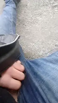 Snapshot of Garyonrad5 chatting on 11/20/25, 09:25 Garyonrad5 online show from 11/20/25, 09:25