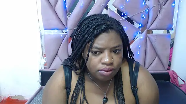 Snapshot of morenahott1 chatting on 02/07/25, 11:45 morenahott1 online show from 02/07/25, 11:45