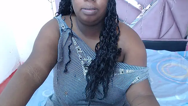 Snapshot of morenahott1 chatting on 02/26/25, 02:57 morenahott1 online show from 02/26/25, 02:57