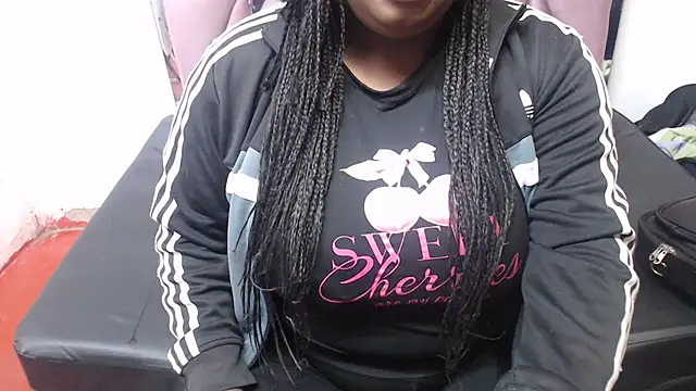 Snapshot of morenahott1 chatting on 10/21/25, 11:44 morenahott1 online show from 10/21/25, 11:44