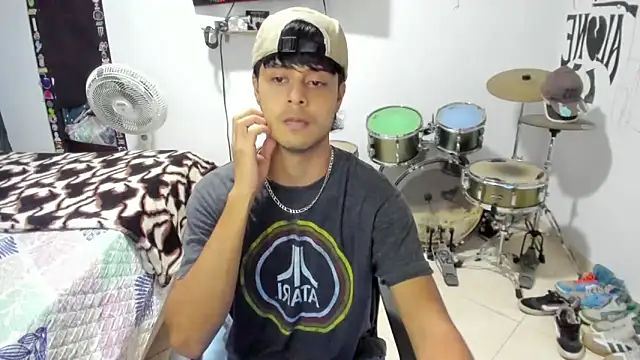 Zack falcon online show from 10/28/25, 03:43