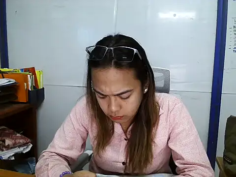 Your PrettyGirlxxx online show from 02/27/25, 12:32