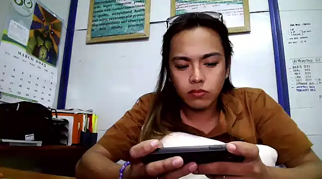 Your PrettyGirlxxx online show from 03/05/25, 06:12