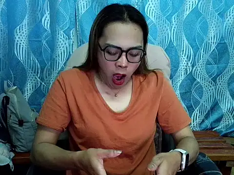 Your PrettyGirlxxx online show from 09/19/25, 12:02