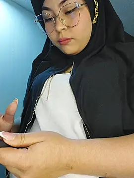 Hana    online show from 03/21/26, 01:43