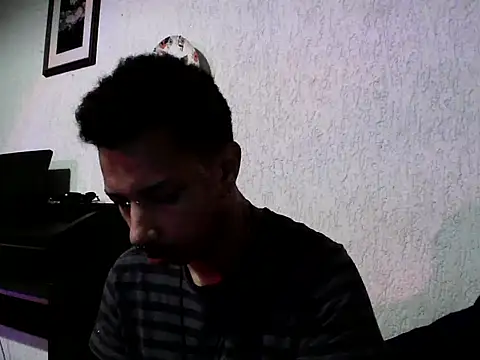Snapshot of DarkSlim666 chatting on 06/10/26, 04:56 DarkSlim666 online show from 06/10/26, 04:56