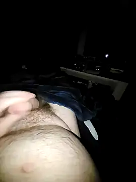 Snapshot of thefox92 chatting on 12/27/24, 03:20 thefox92 online show from 12/27/24, 03:20