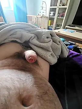 Snapshot of thefox92 chatting on 09/21/25, 01:02 thefox92 online show from 09/21/25, 01:02