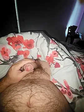 Snapshot of thefox92 chatting on 10/08/25, 01:31 thefox92 online show from 10/08/25, 01:31