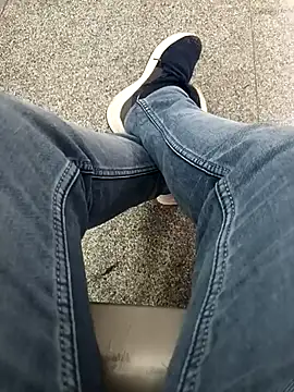 Snapshot of witchhunter1 chatting on 03/08/25, 09:28 witchhunter1 online show from 03/08/25, 09:28