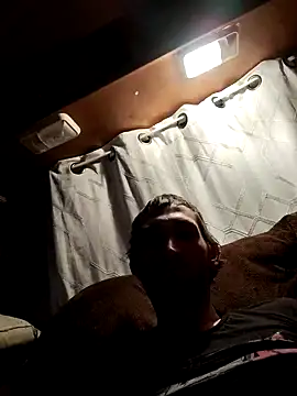 Snapshot of lewis7869 chatting on 12/15/24, 05:56 lewis7869 online show from 12/15/24, 05:56