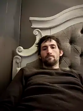 Snapshot of lewis7869 chatting on 02/08/25, 11:22 lewis7869 online show from 02/08/25, 11:22