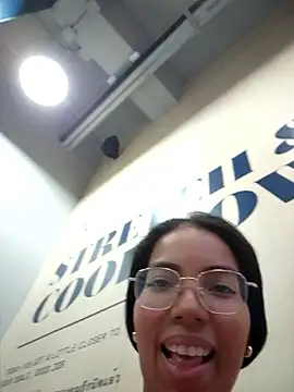 Snapshot of SheenaBrooke chatting on 03/20/26, 07:24 SheenaBrooke online show from 03/20/26, 07:24