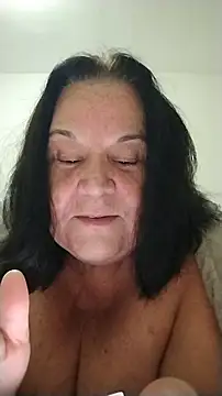 Yaya Mineira online show from 06/07/26, 01:21