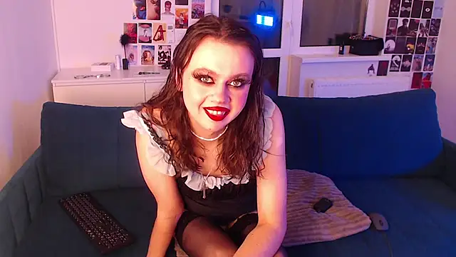 Snapshot of ursula_davis chatting on 12/22/24, 06:59 ursula davis online show from 12/22/24, 06:59