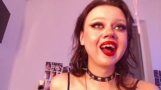 Snapshot of ursula_davis chatting on 01/29/25, 11:35 ursula davis online show from 01/29/25, 11:35