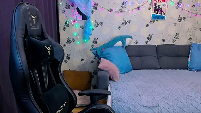 Snapshot of lakmsrrrmrrr chatting on 12/10/24, 08:51 lakmsrrrmrrr online show from 12/10/24, 08:51