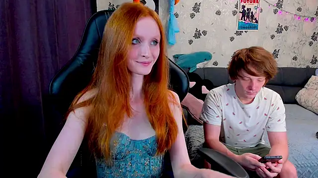 Snapshot of lakmsrrrmrrr chatting on 03/05/25, 09:27 lakmsrrrmrrr online show from 03/05/25, 09:27