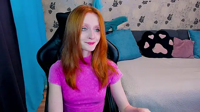 Snapshot of lakmsrrrmrrr chatting on 11/19/25, 10:04 lakmsrrrmrrr online show from 11/19/25, 10:04