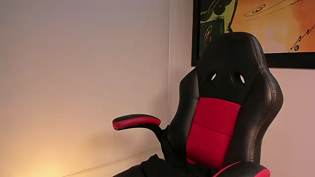 Snapshot of madelaine_blosson chatting on 09/29/25, 12:32 madelaine blosson online show from 09/29/25, 12:32